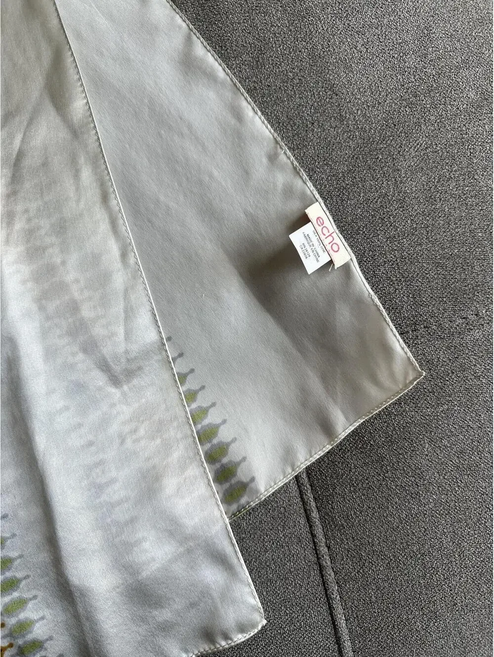 Women's Echo Patterned Silk Scarf